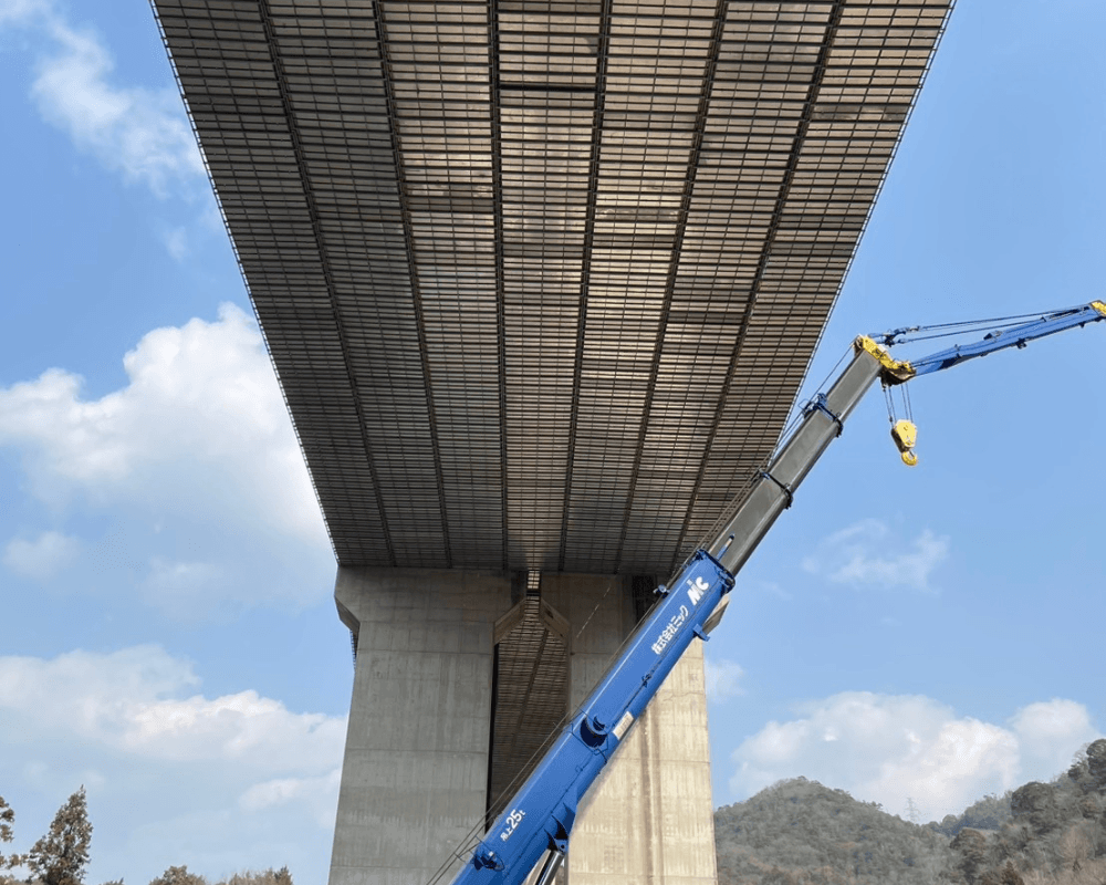 安佐北区 高速道路鉄骨塗装用吊足場 - 画像2